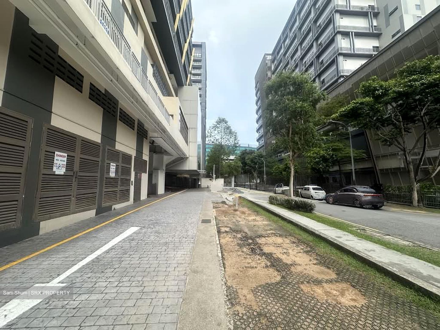 The Commerze@irving (D13), Retail #546726901